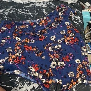 One shoulder blouse/crop top